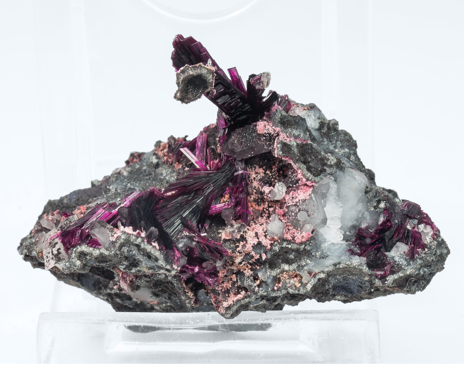 specimens/s_imagesAP2/Erythrite-MFH1AP2r.jpg