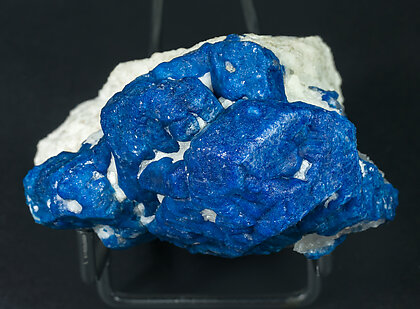 Lazurite with Calcite. Top