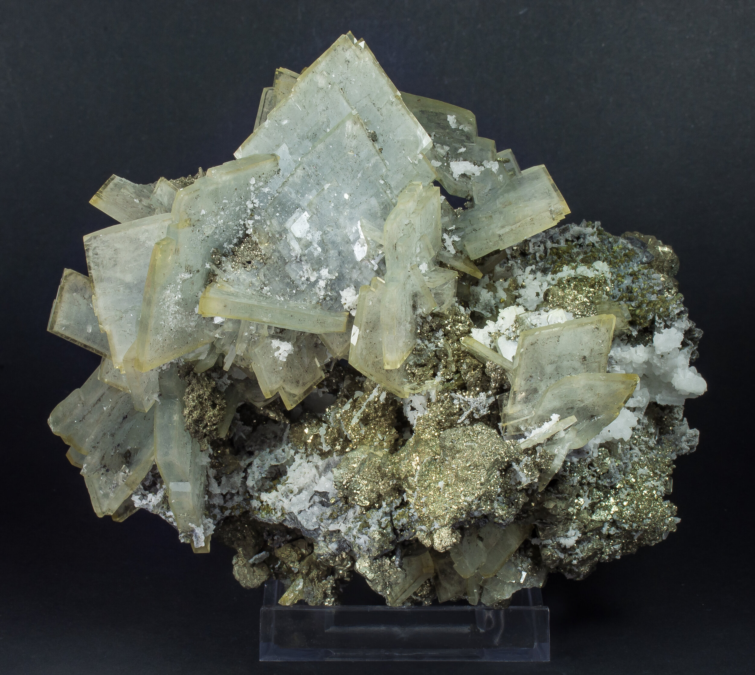 specimens/s_imagesAP3/Baryte-ERB93AP3t.jpg