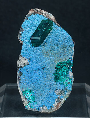 Dioptase on Plancheite. 