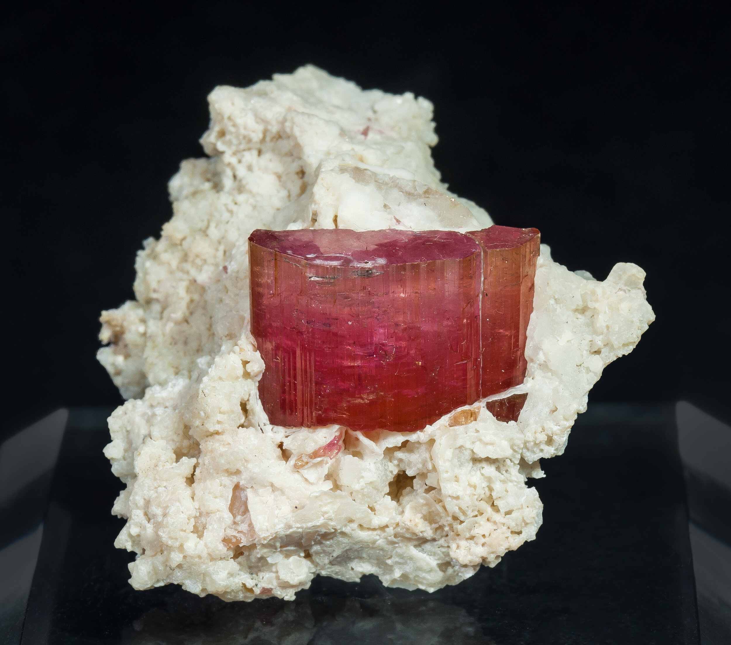 specimens/s_imagesAP3/Elbaite_Schorl-EBA96AP3f.jpg