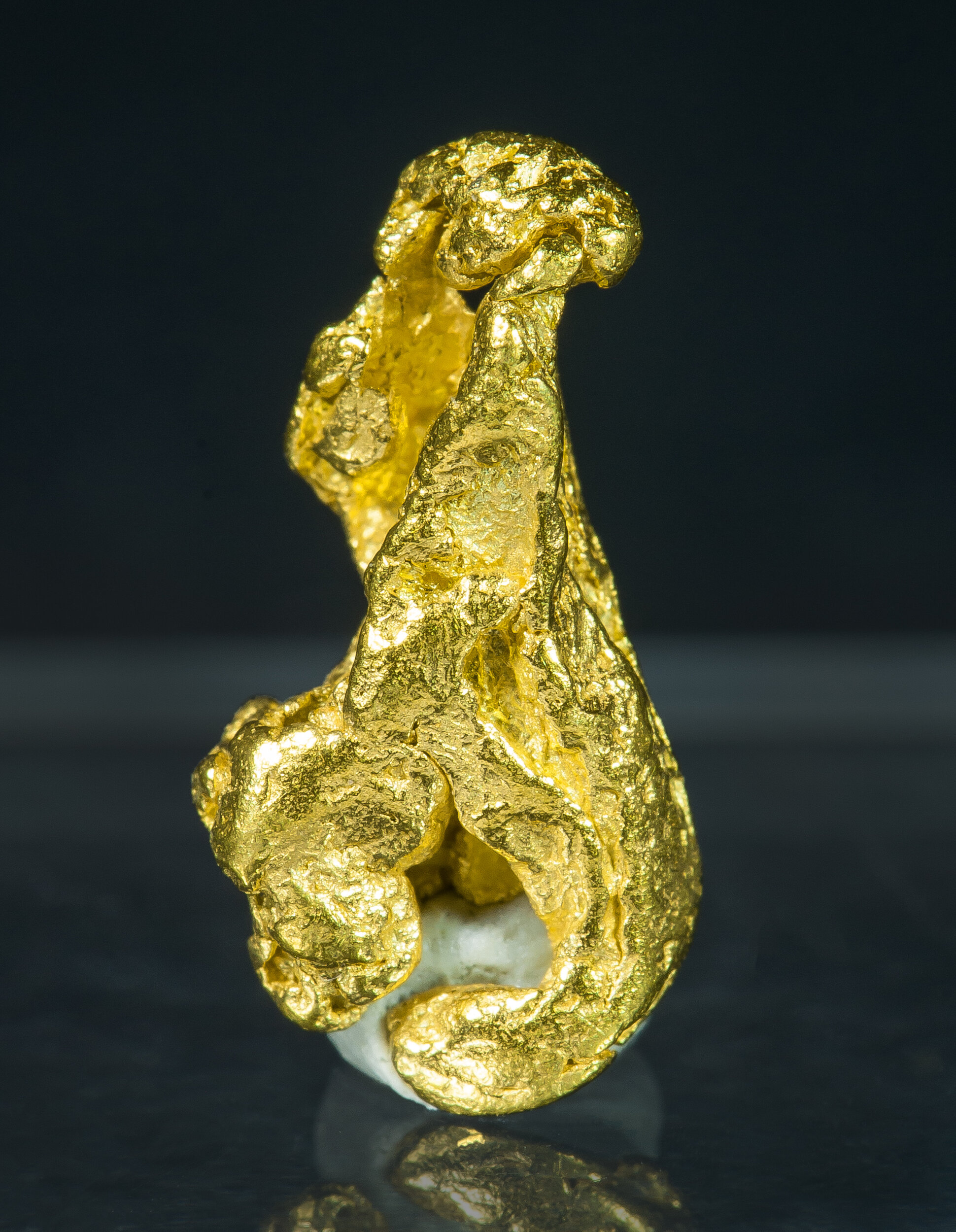 specimens/s_imagesAP3/Gold-MJR98AP3f.jpg