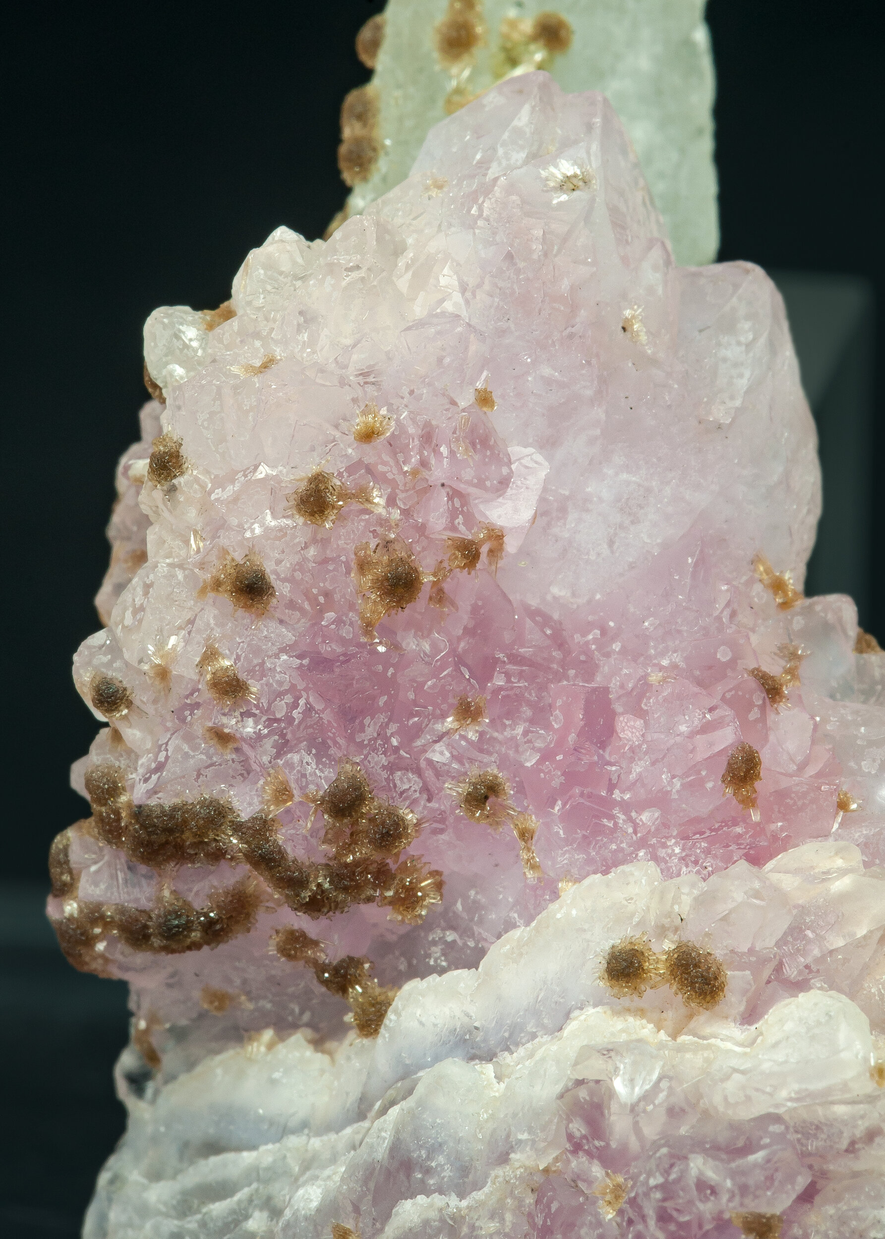 specimens/s_imagesAP3/Zanazziite-EBP66AP3d.jpg