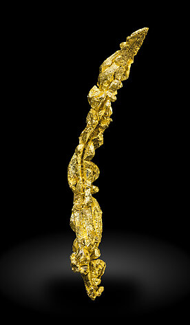 Gold (spinel twin). Rear / Foto: Joaquim Callén
