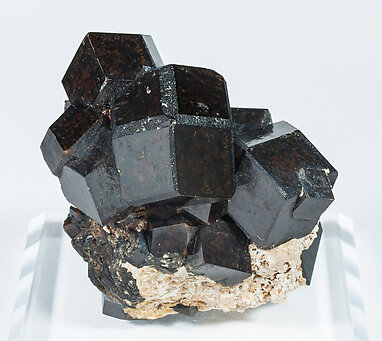 Andradite. Front