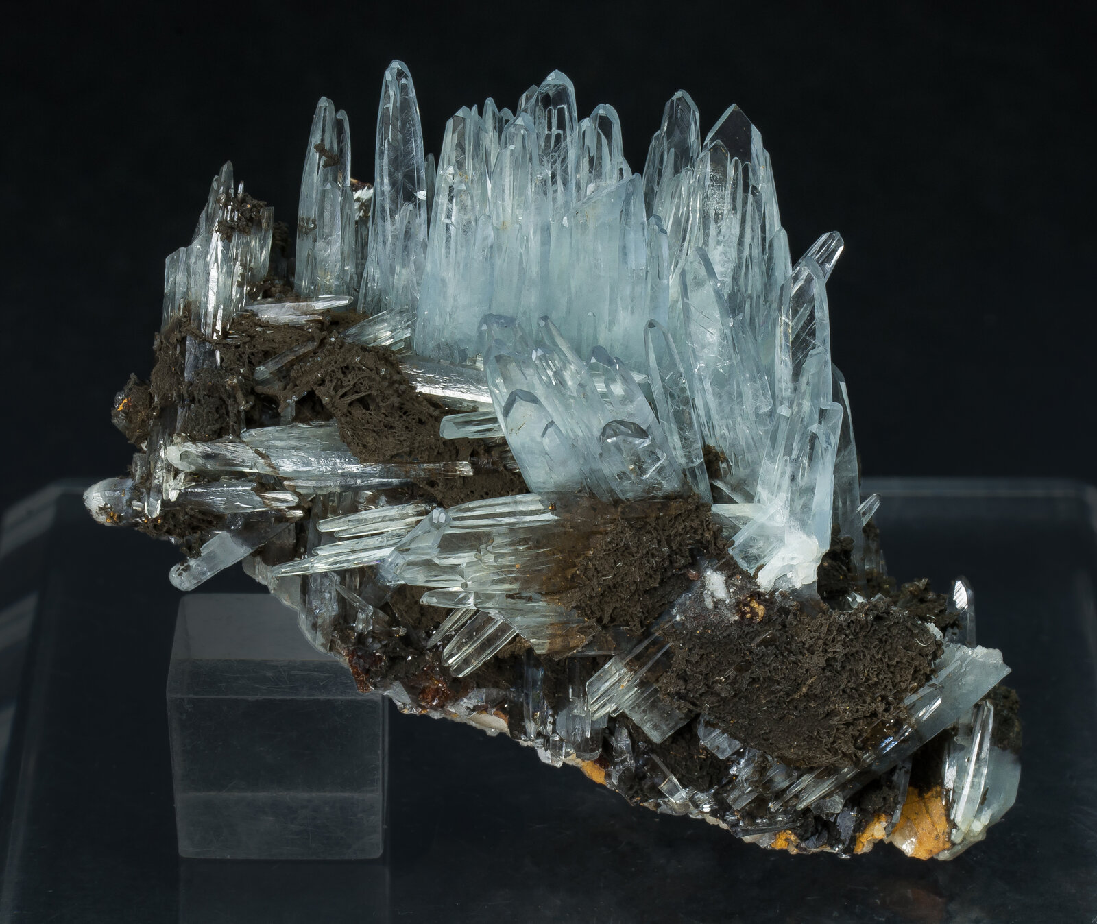 specimens/s_imagesAP6/Baryte-MRR47AP6f.jpg