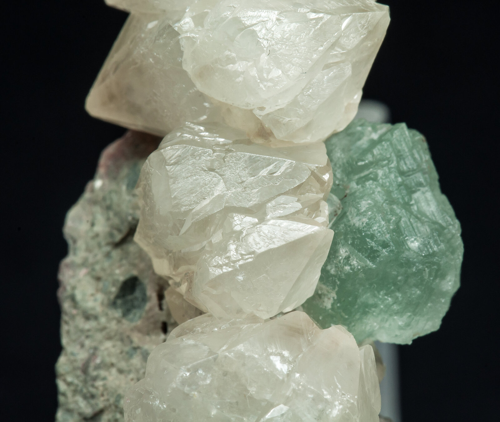 specimens/s_imagesAP6/Cerussite-MFB87AP6d.jpg