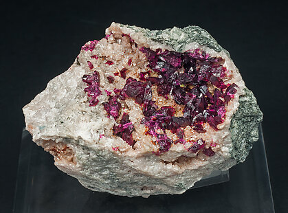 Roselite with Calcite