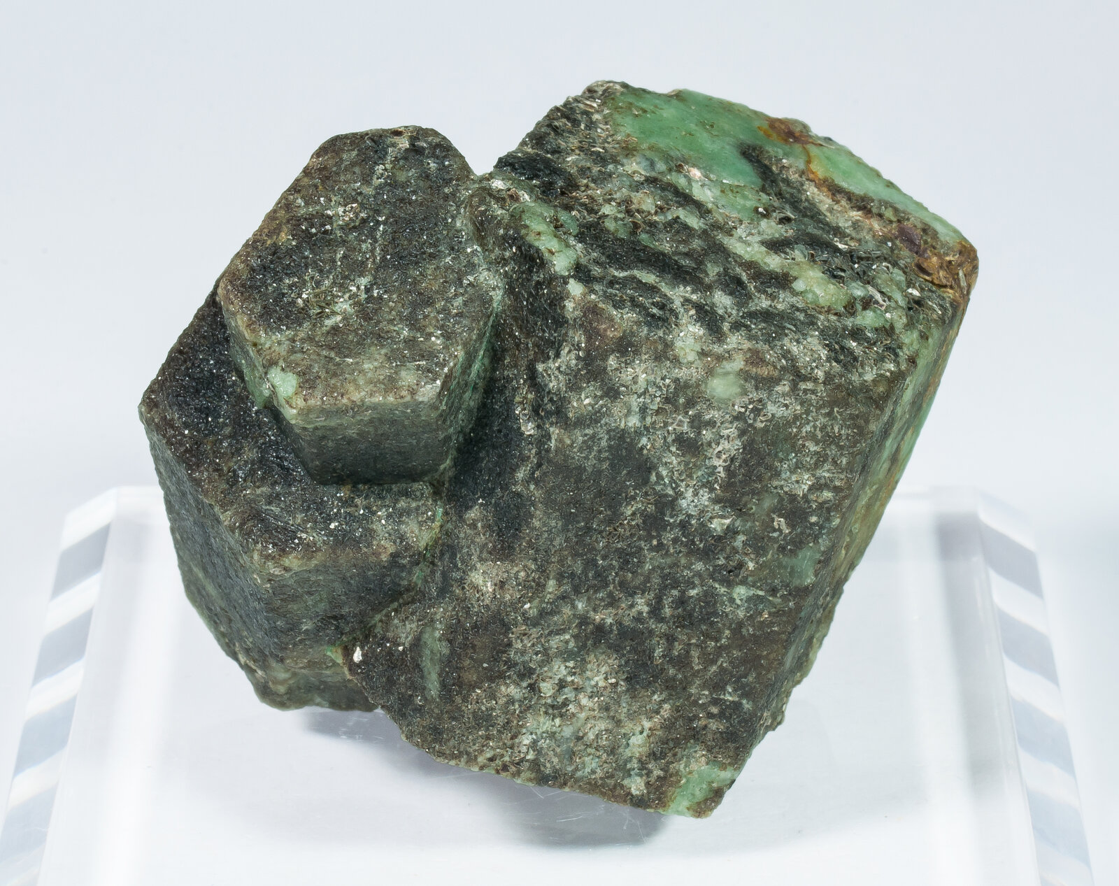 specimens/s_imagesAP8/Beryl_emerald-JFD222AP8r.jpg