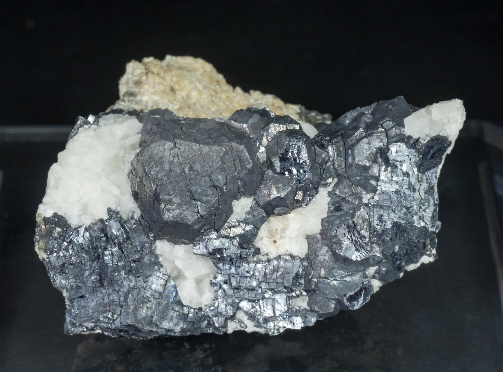 specimens/s_imagesAP8/Galena-JAA36AP8f.jpg