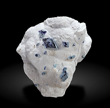 Henmilite coated by Calcite and on Olshanskyite. Photo: Joaquim Calln