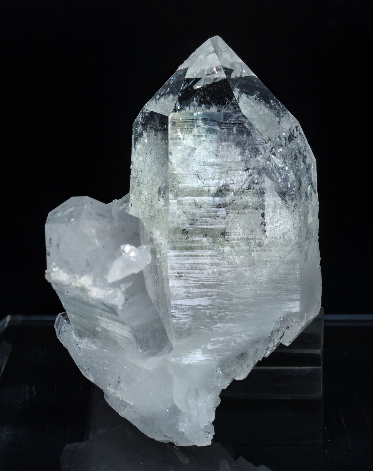 specimens/s_imagesAP8/Quartz-JXF36AP8s.jpg