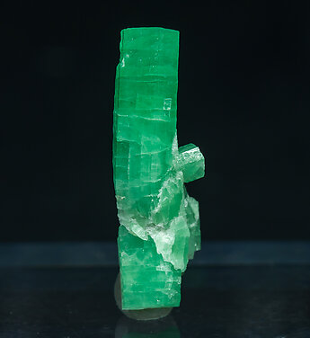 Beryl (variety emerald)