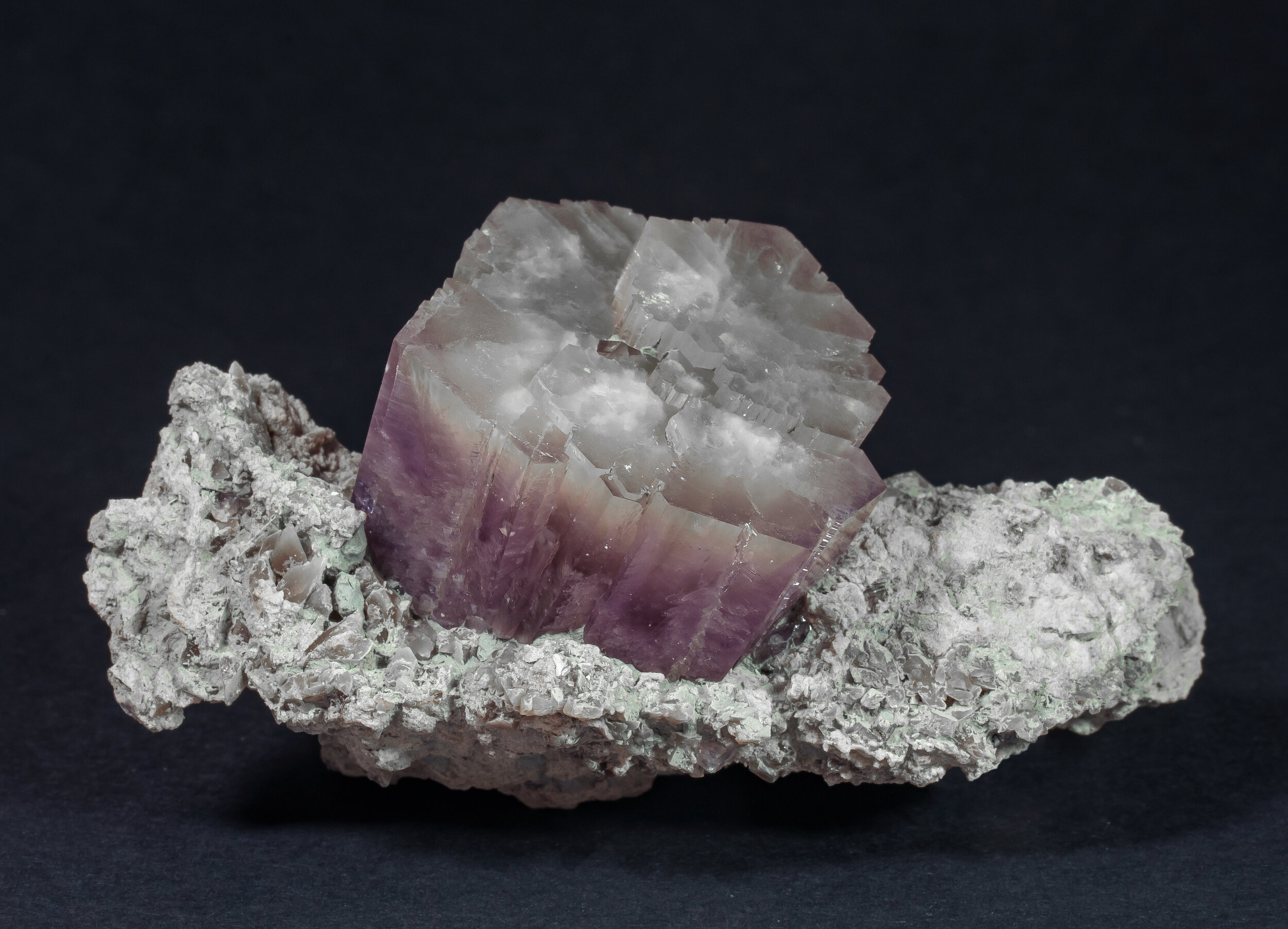 specimens/s_imagesAQ0/Aragonite-EFC96AQ0r.jpg