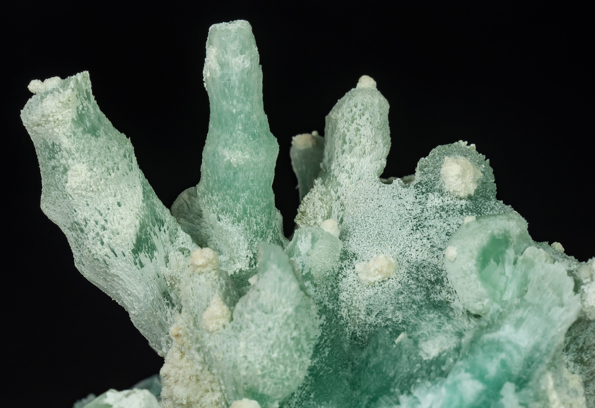 specimens/s_imagesAQ0/Calcite_Cu_bearing-NLY62AQ0d.jpg