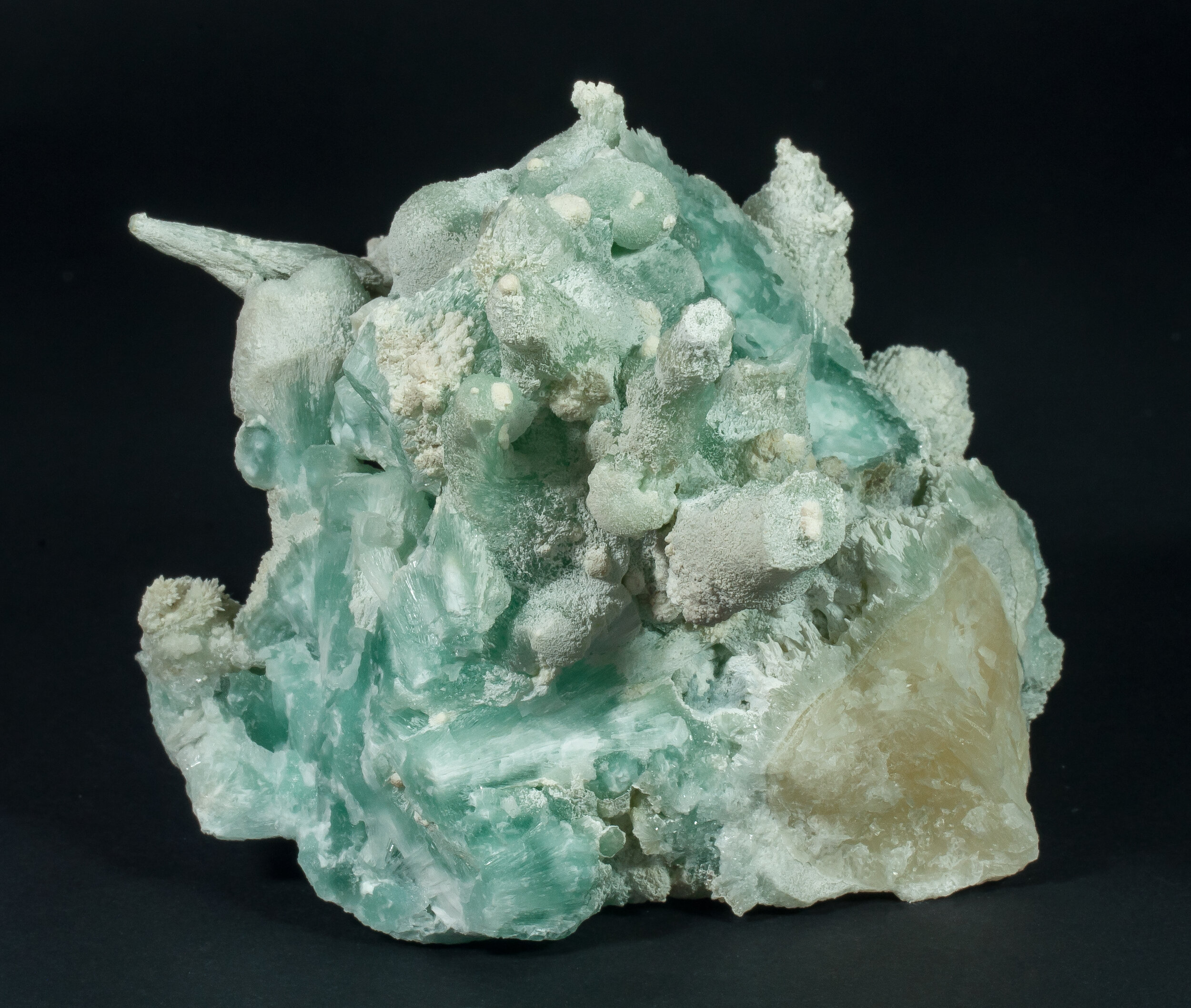 specimens/s_imagesAQ0/Calcite_Cu_bearing-NLY62AQ0f.jpg