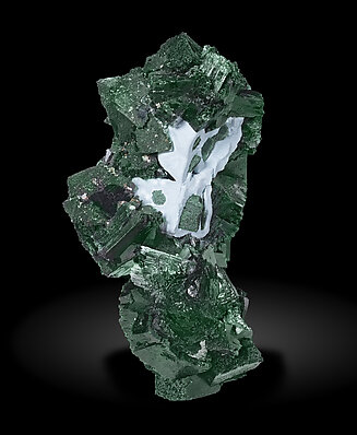 Kolwezite and Malachite after Co-rich Dolomite on Malachite and Chrysocolla after Baryte. Rear / Foto: Joaquim Calln