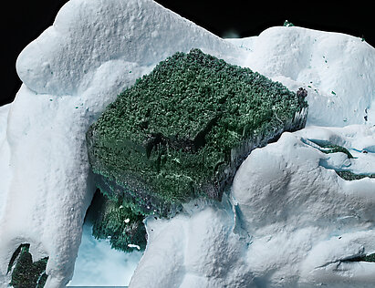 Kolwezite and Malachite after Co-rich Dolomite on Malachite and Chrysocolla after Baryte. Detail / Photo: Joaquim Calln