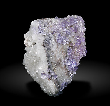 Fluorite with Quartz after Fluorite. Side / Photo: Joaquim Calln