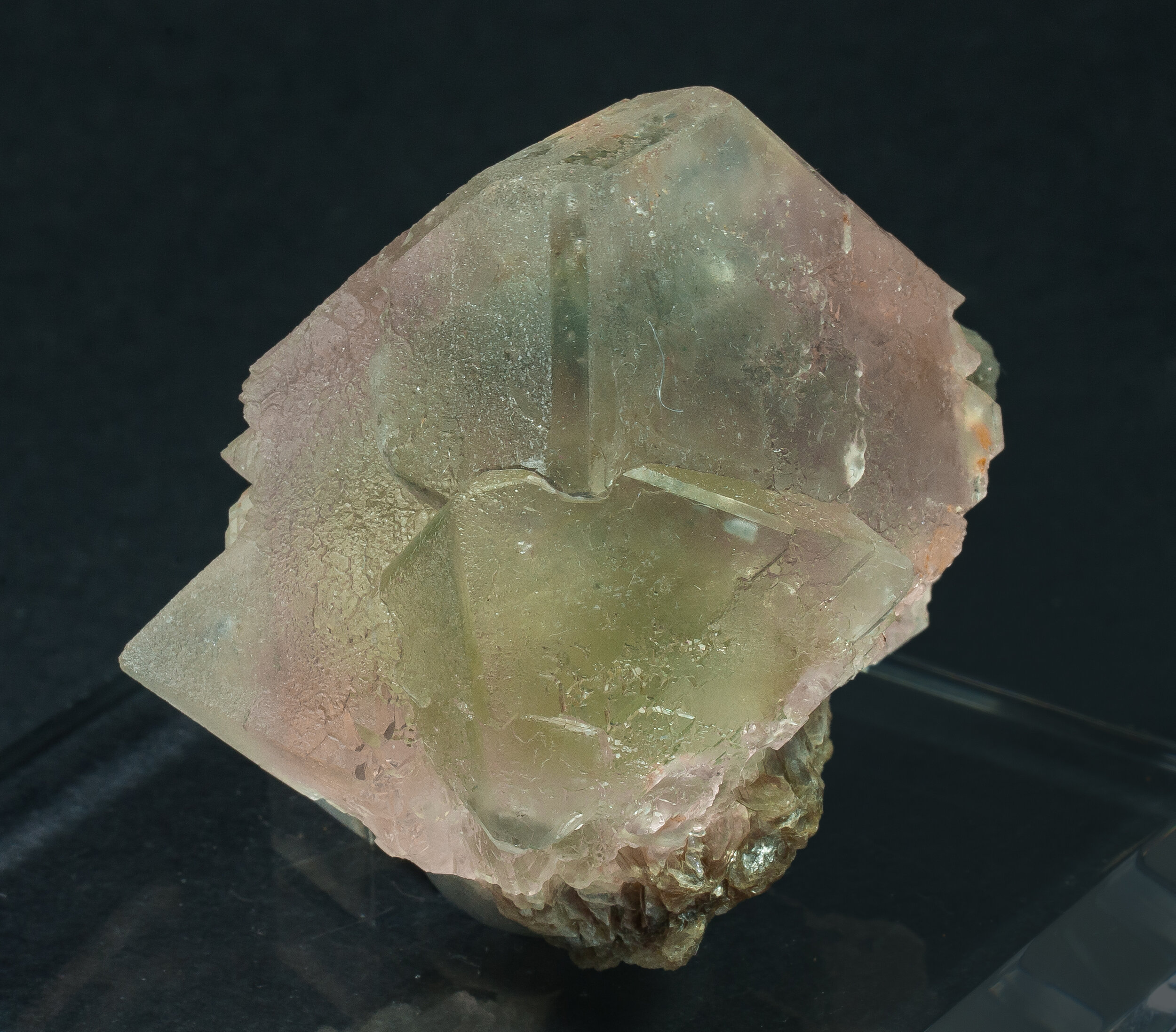 specimens/s_imagesAQ1/Fluorite-TRF89AQ1s_2.jpg