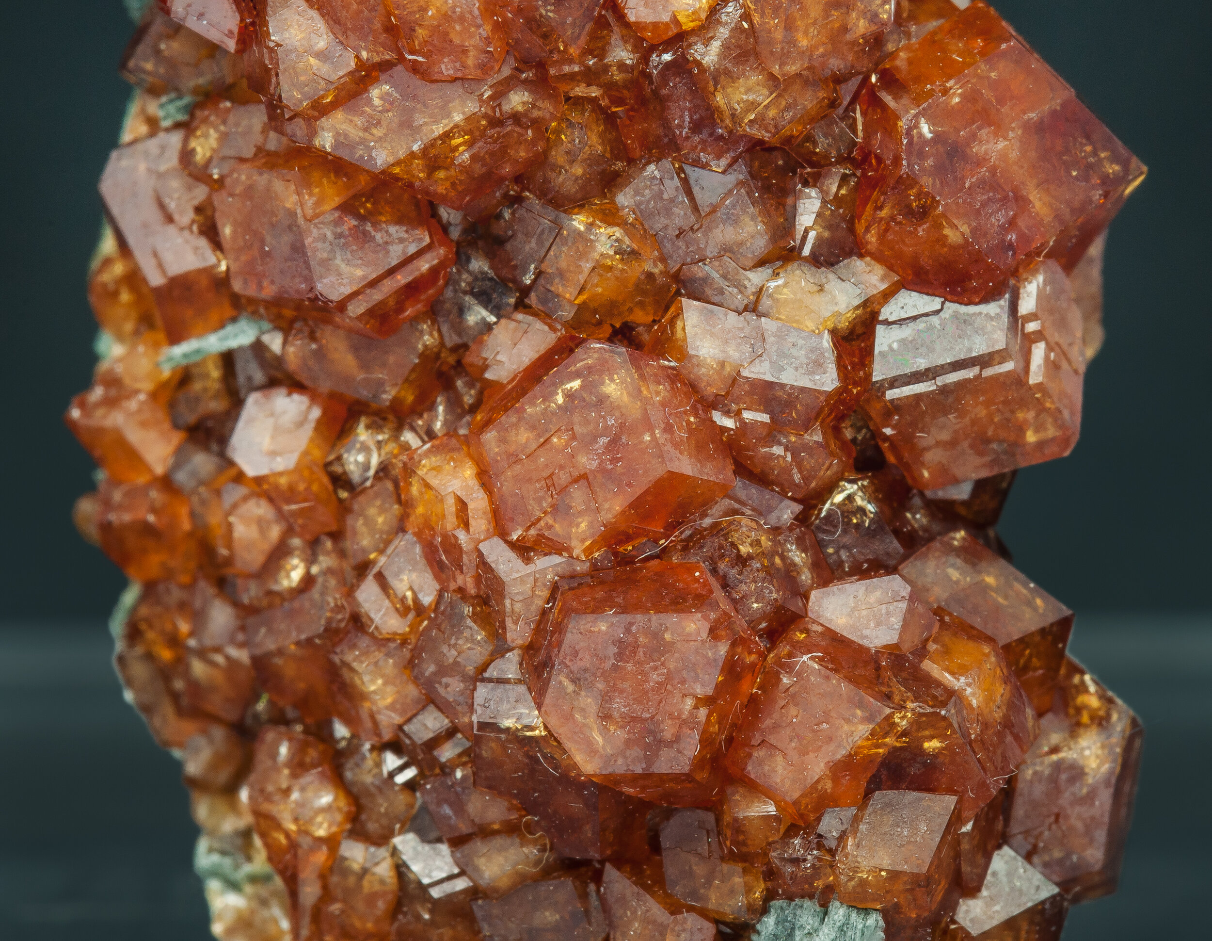 specimens/s_imagesAQ1/Grossular-TRR37AQ1d.jpg