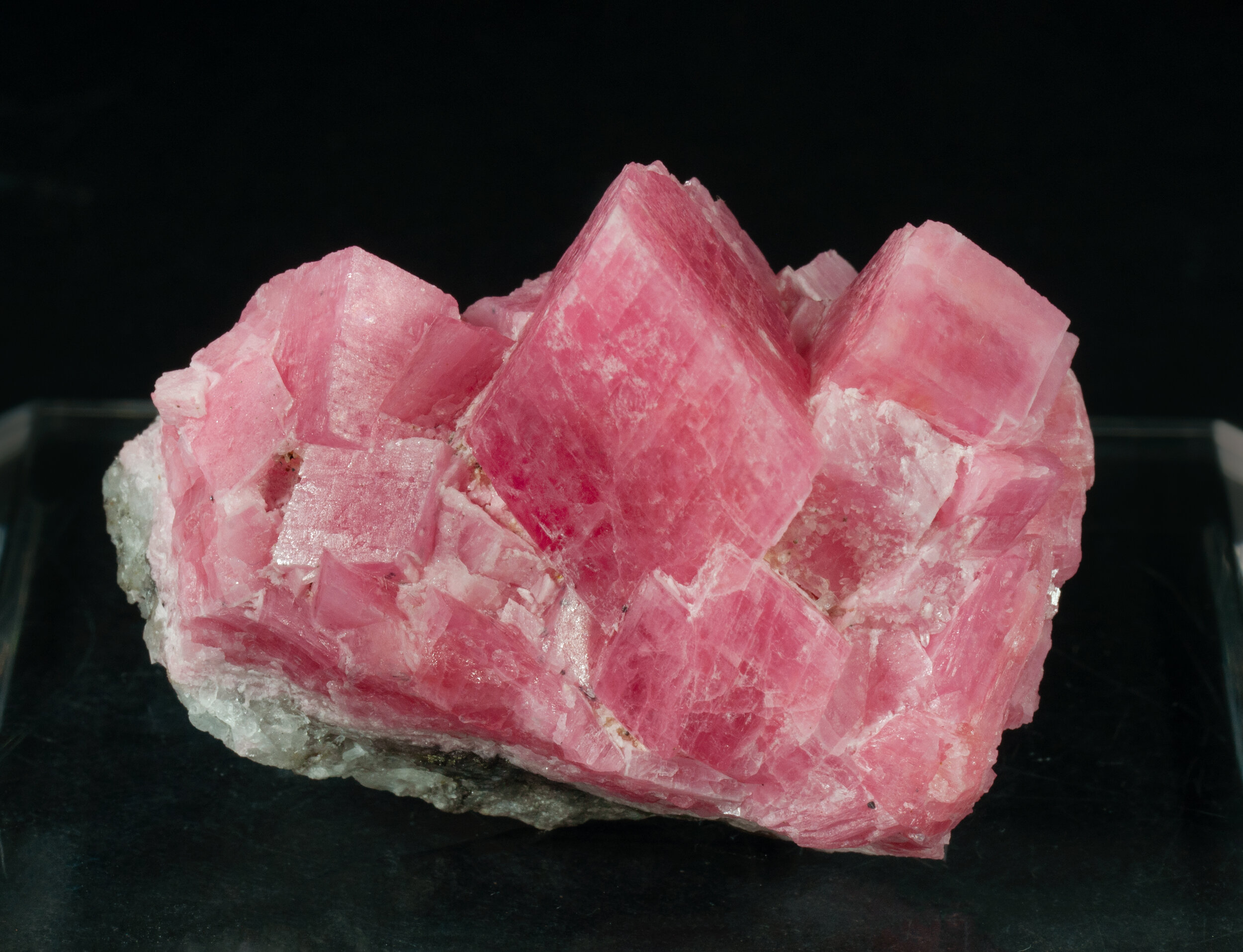 specimens/s_imagesAQ1/Rhodochrosite-MGX26AQ1f.jpg