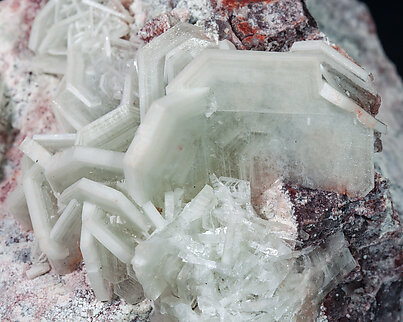 Baryte with Dickite and Cuprite