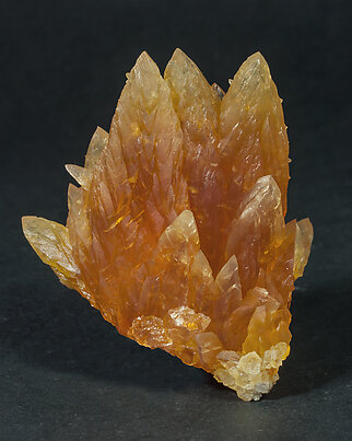 Calcite. Rear