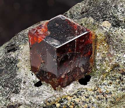 Almandine. Detail / Photo: Joaquim Call�n