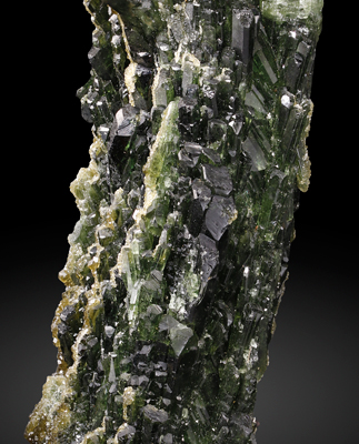 Diopside with Titanite. Front / Photo: Joaquim Call�n