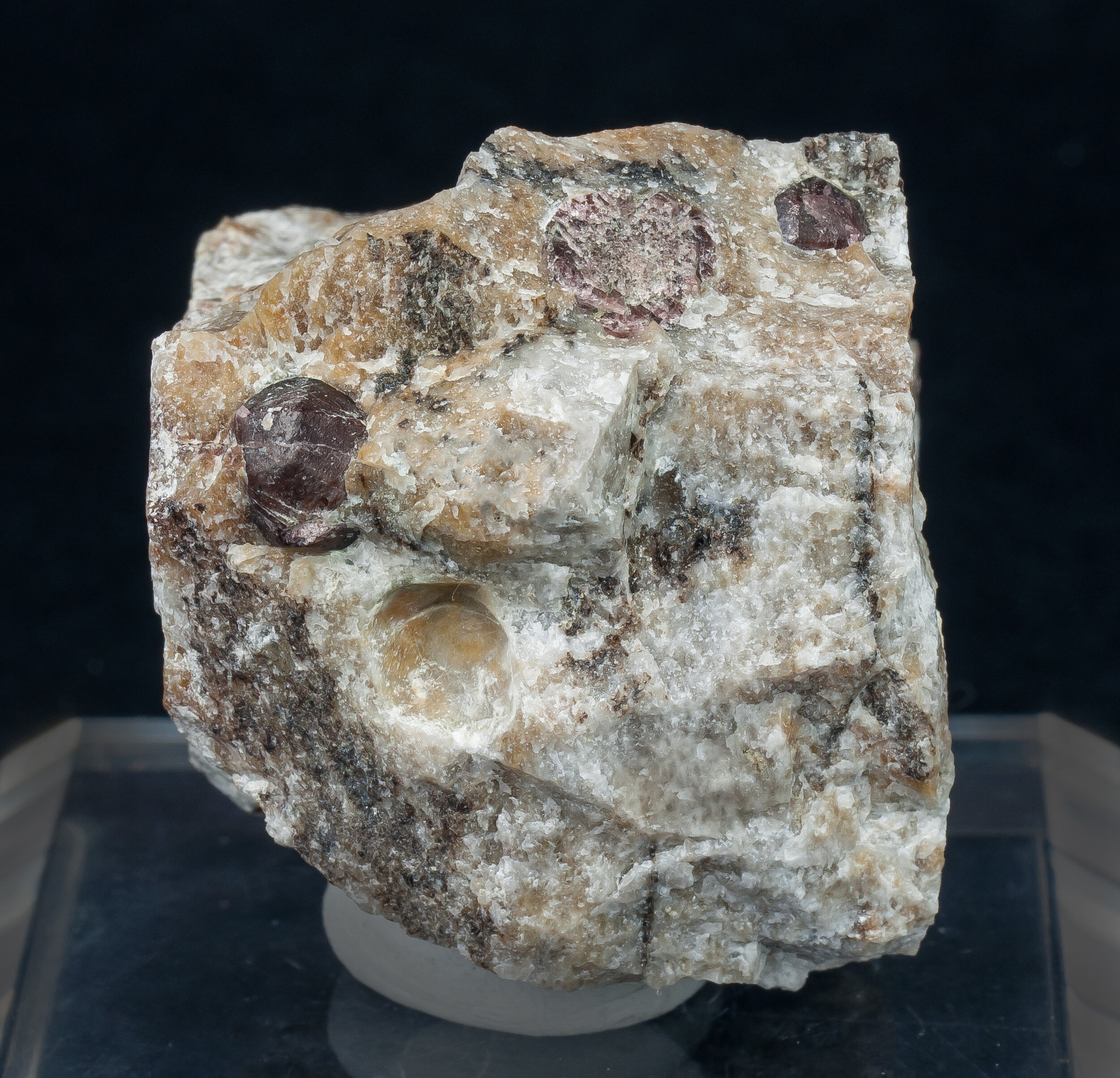 specimens/s_imagesCM/Almandine-10NE7-1.jpg