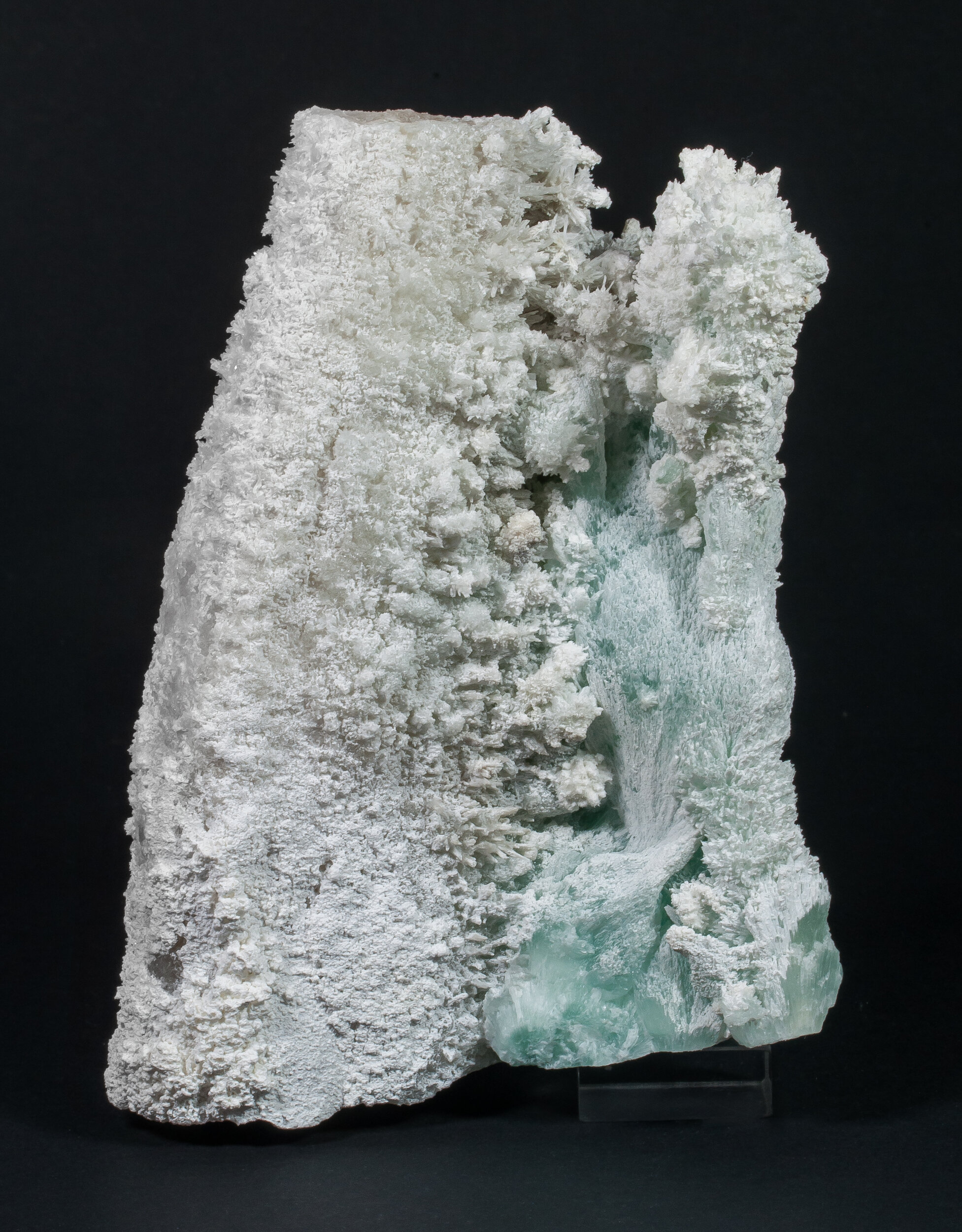 specimens/s_imagesCM/Calcite-18NRB80_s.jpg