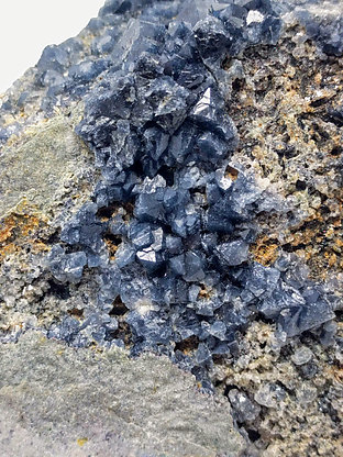 Quartz with Magnesioriebeckite inclusions. 