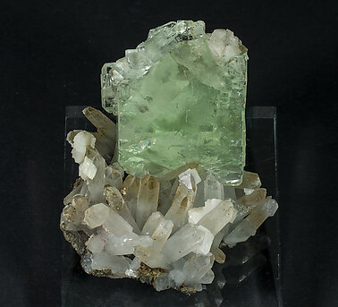 Fluorite, Quartz, Dolomite. Top