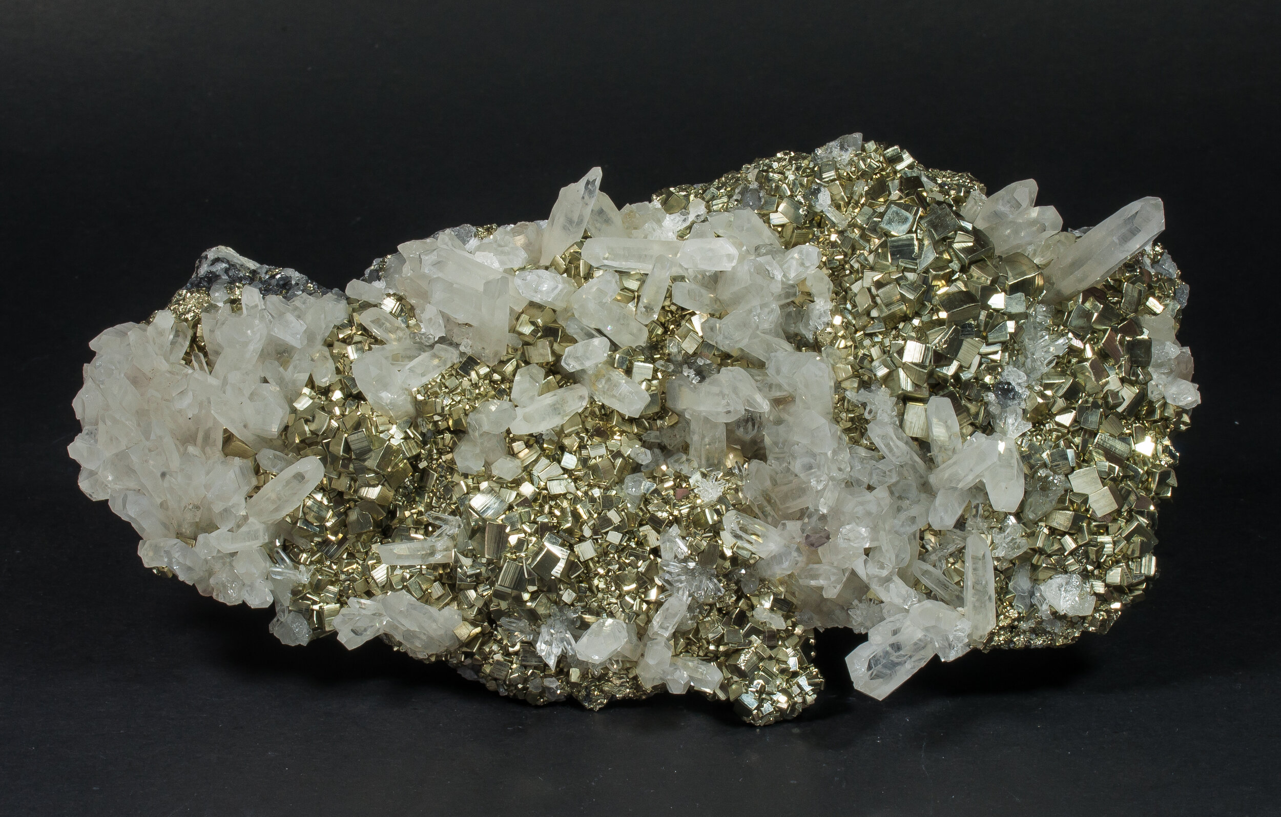 specimens/s_imagesCM/Pyrite-16NRZ140_f.jpg