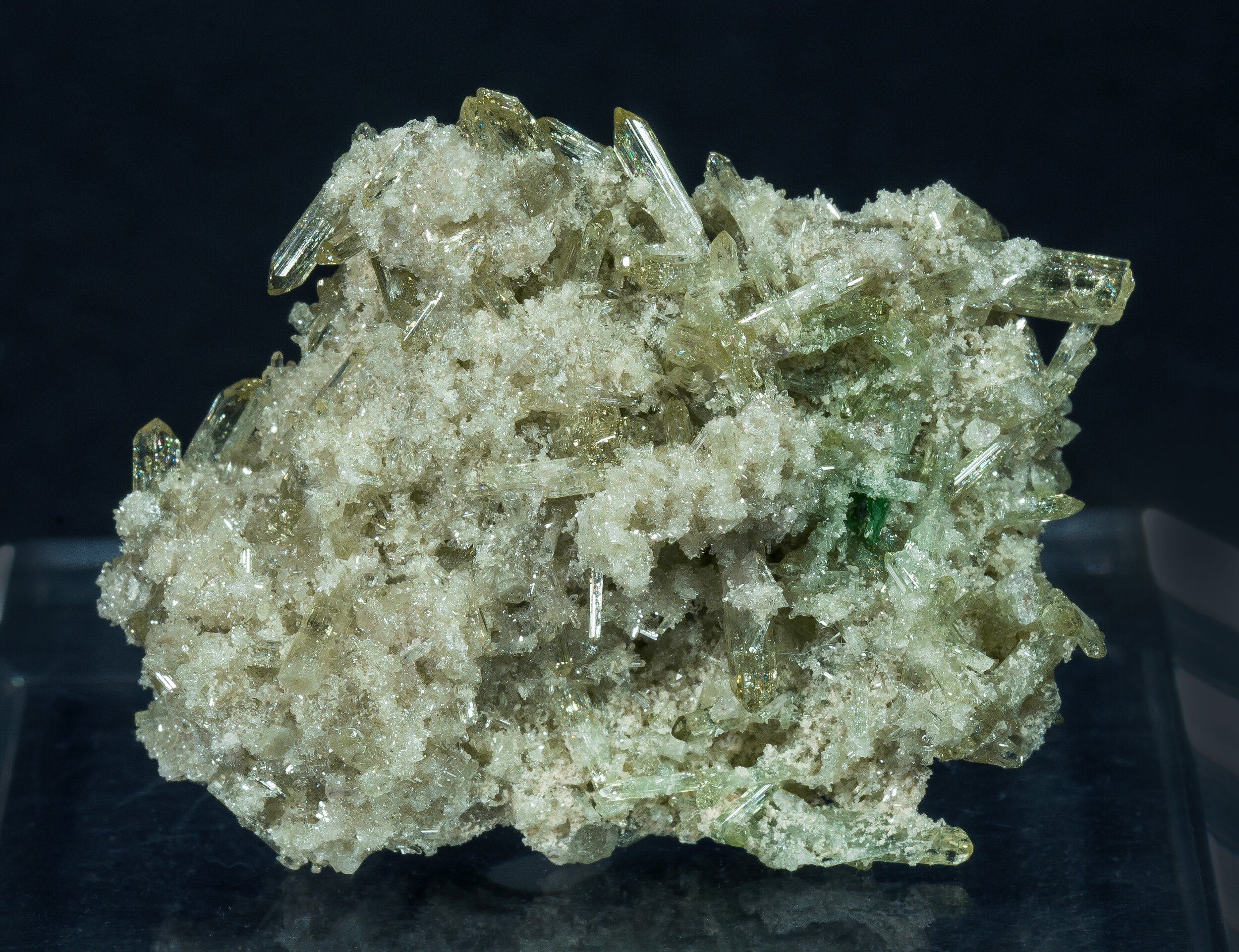 specimens/s_imagesCM/Vesuvianite-17AY75_f.jpg