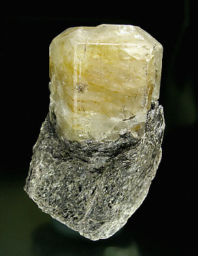 Fluorapatite. Front