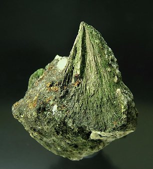 Millerite coated by Jamborite on Calcite with Chalcopyrite. Side