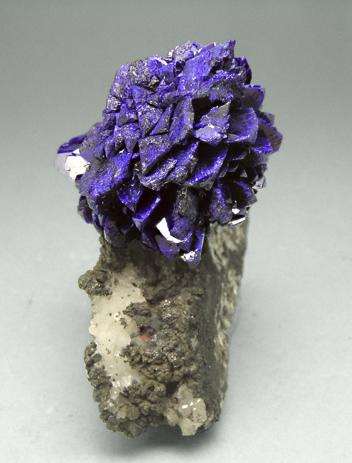 specimens/s_imagesM4/Azurite-AK16M4t.jpg