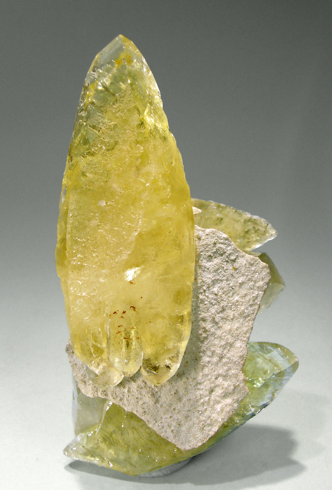 specimens/s_imagesM4/Calcite-AC14M4.jpg