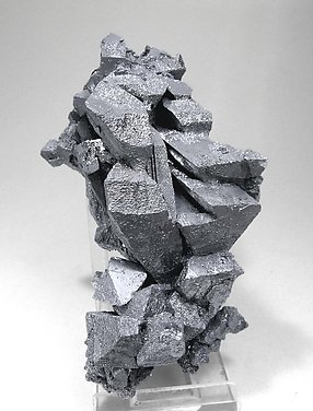 Hematite after Magnetite (variety martite). Front