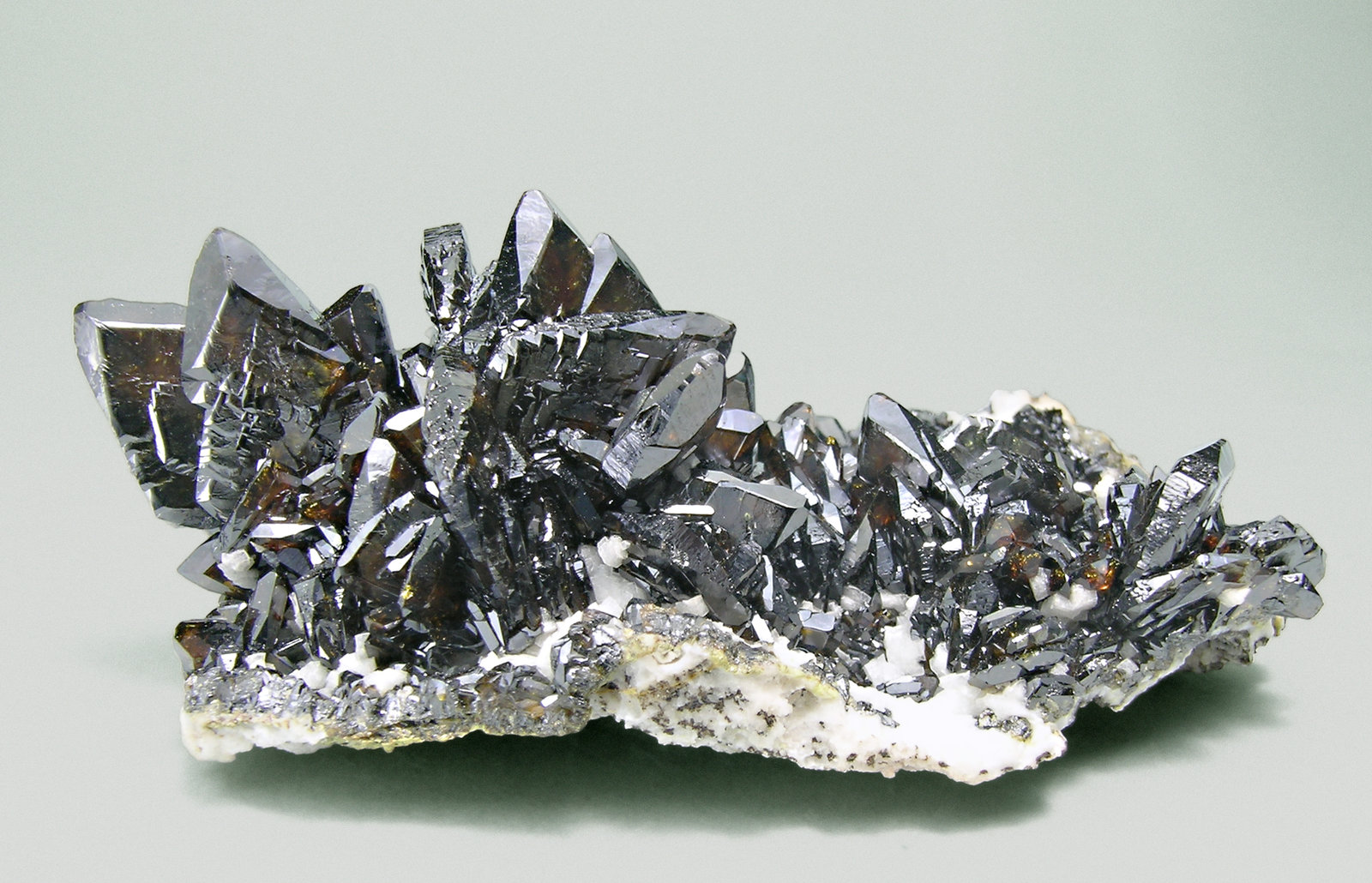 specimens/s_imagesM6/Descloizite-AJ37M6s.jpg