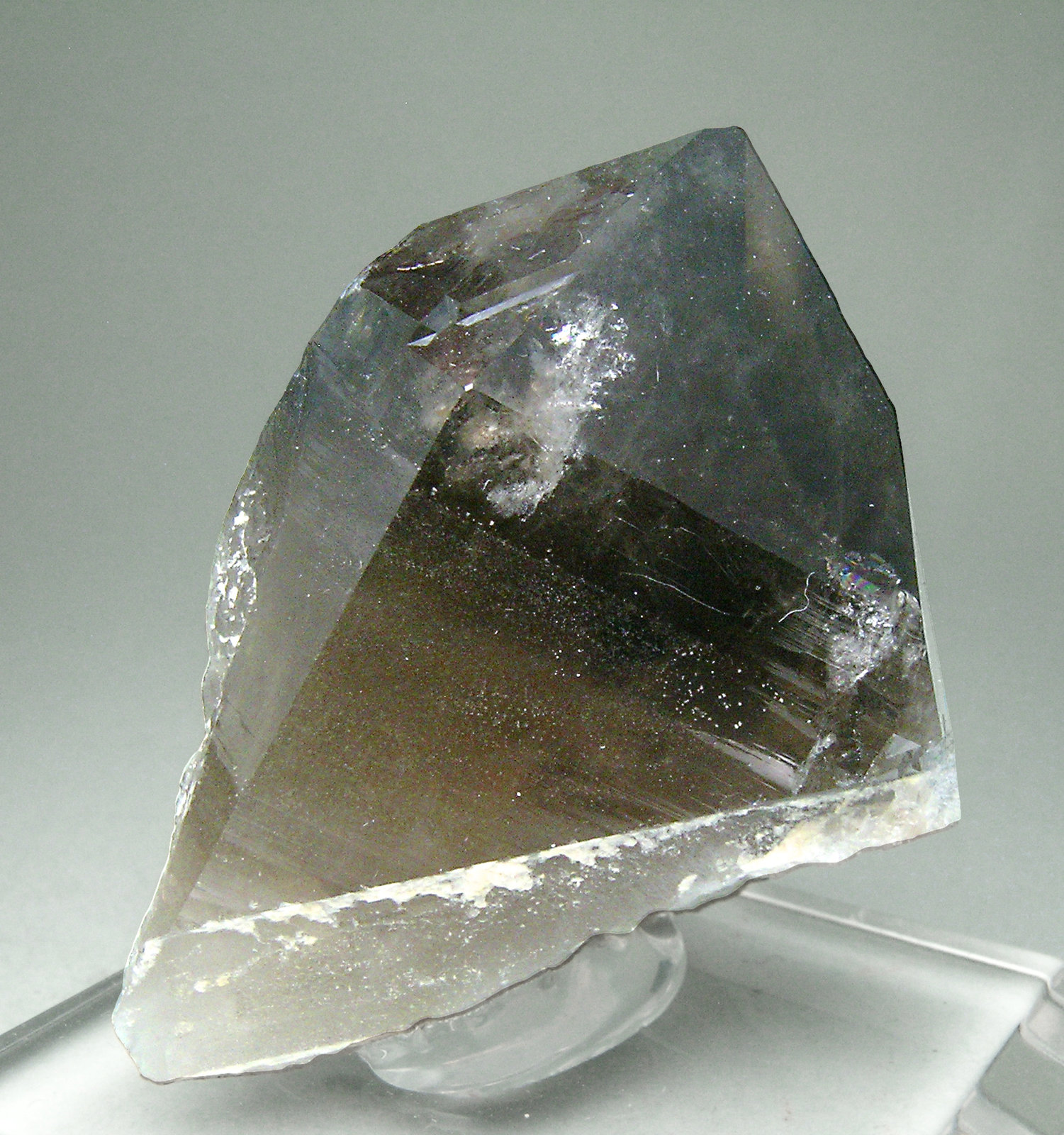 specimens/s_imagesM9/Smoky-Quartz-NP58M9f.jpg