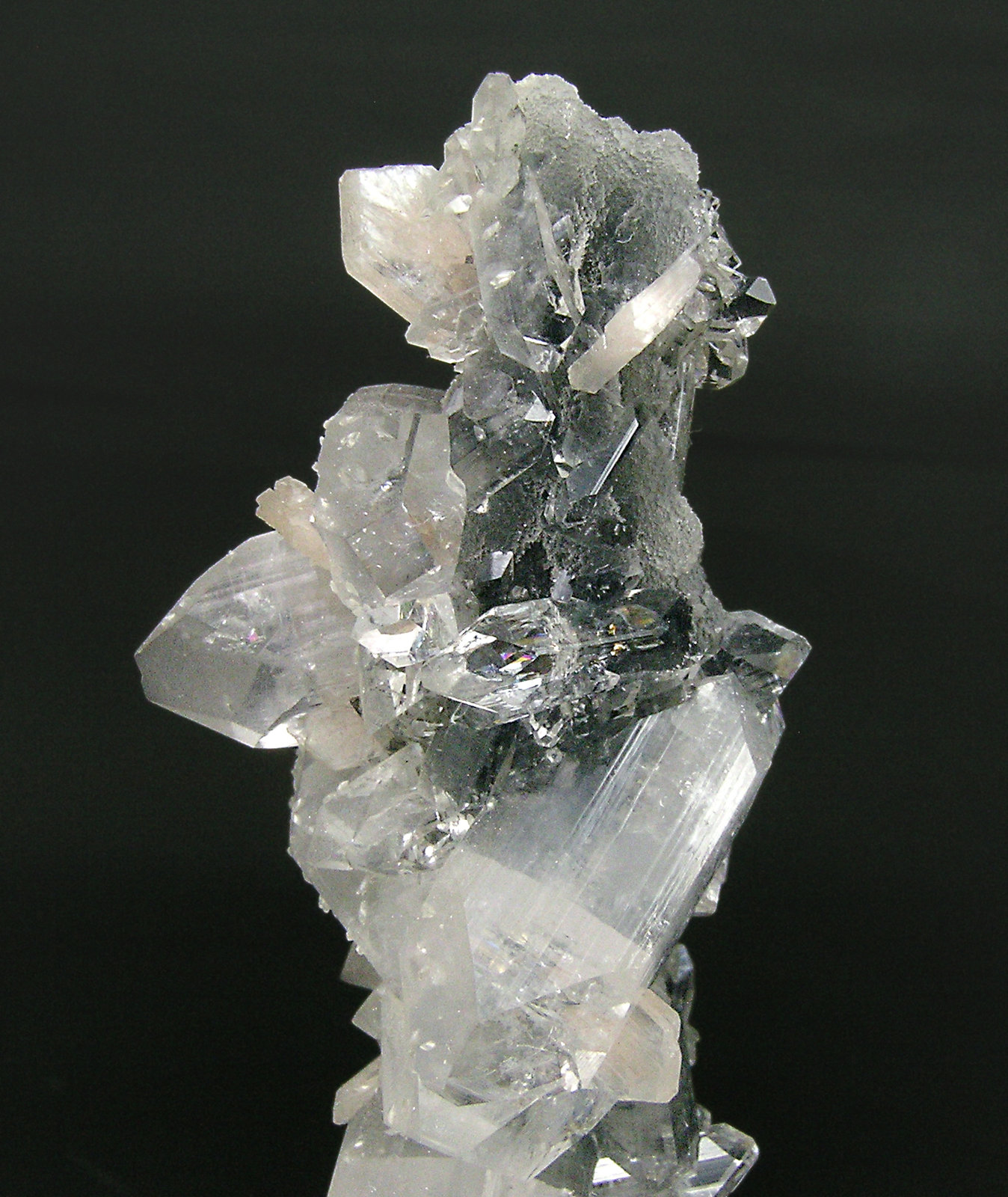 specimens/s_imagesN1/Apophyllite-JR11N1d.jpg