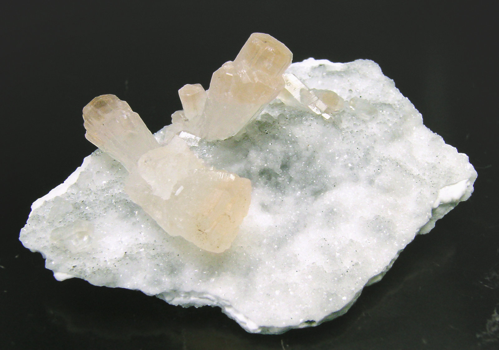 specimens/s_imagesN2/Strontianite-AM67N2f.jpg