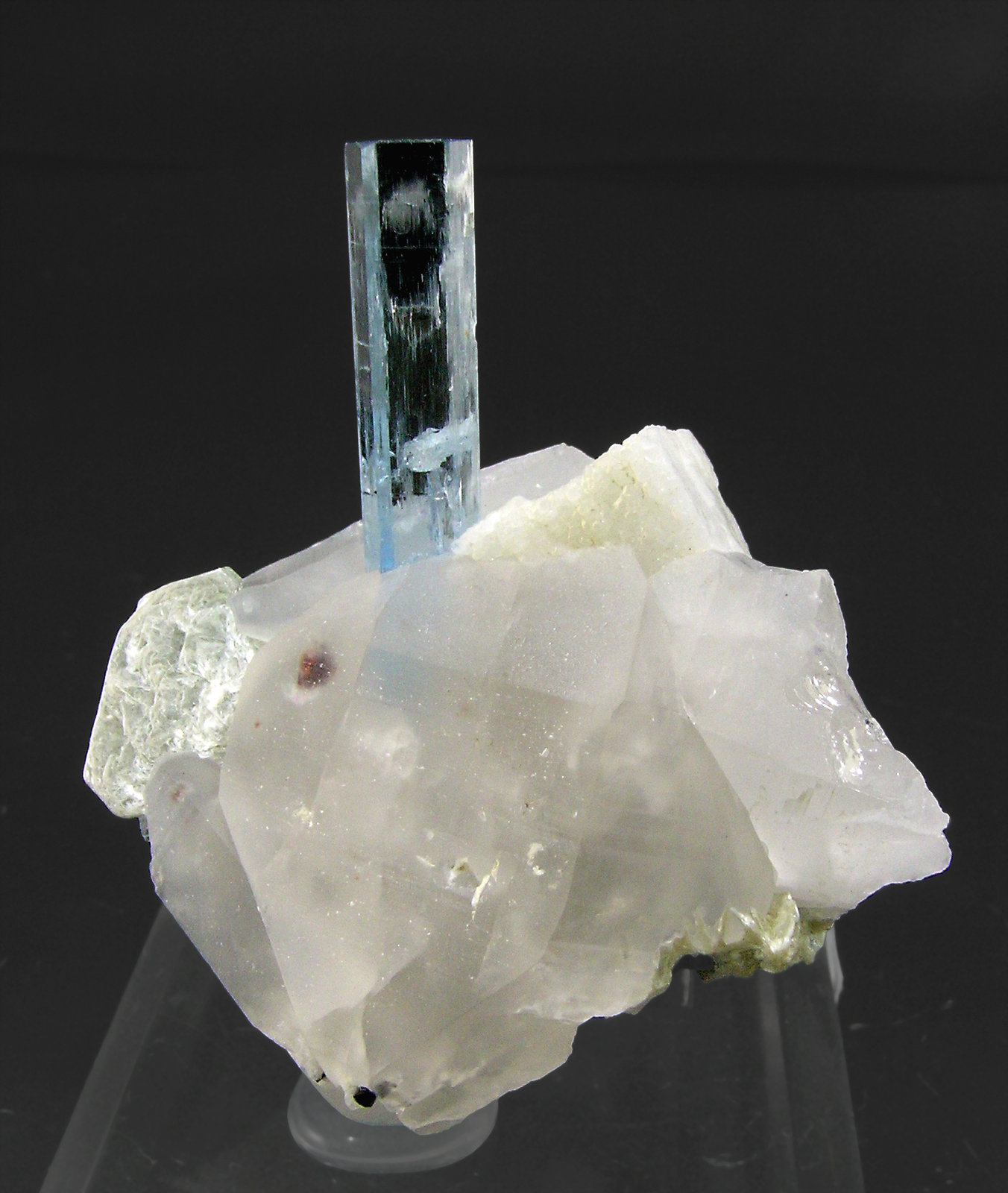 specimens/s_imagesN9/Beryl_Aquamarine-TF51N9f.jpg