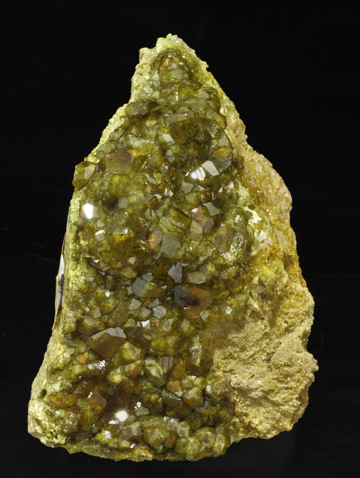 specimens/s_imagesR0/Andradite_Demantoid-GZ87R0f.jpg
