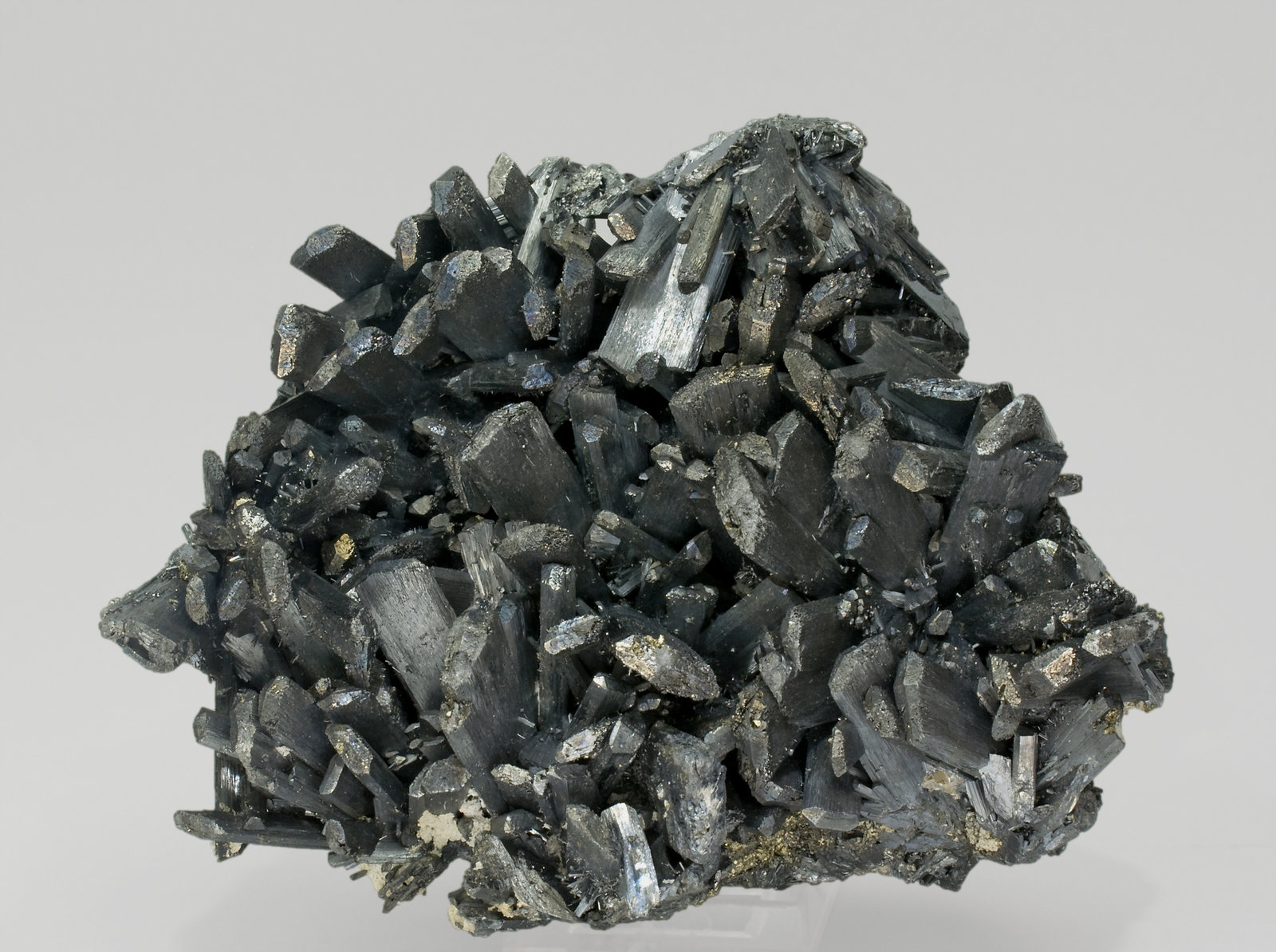 specimens/s_imagesR3/Stibnite-MC69R3f.jpg