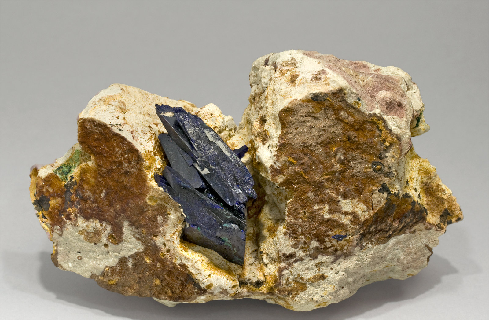 specimens/s_imagesR4/Azurite-DR97R4f.jpg