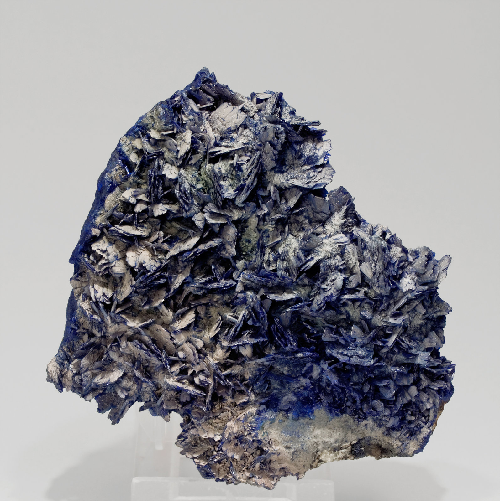 specimens/s_imagesR4/Azurite-TF66R4f.jpg